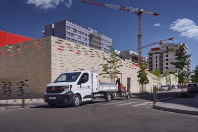 Renault Trucks Master Kipper op werkplaats