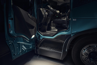 Volvo FM Low Entry instep