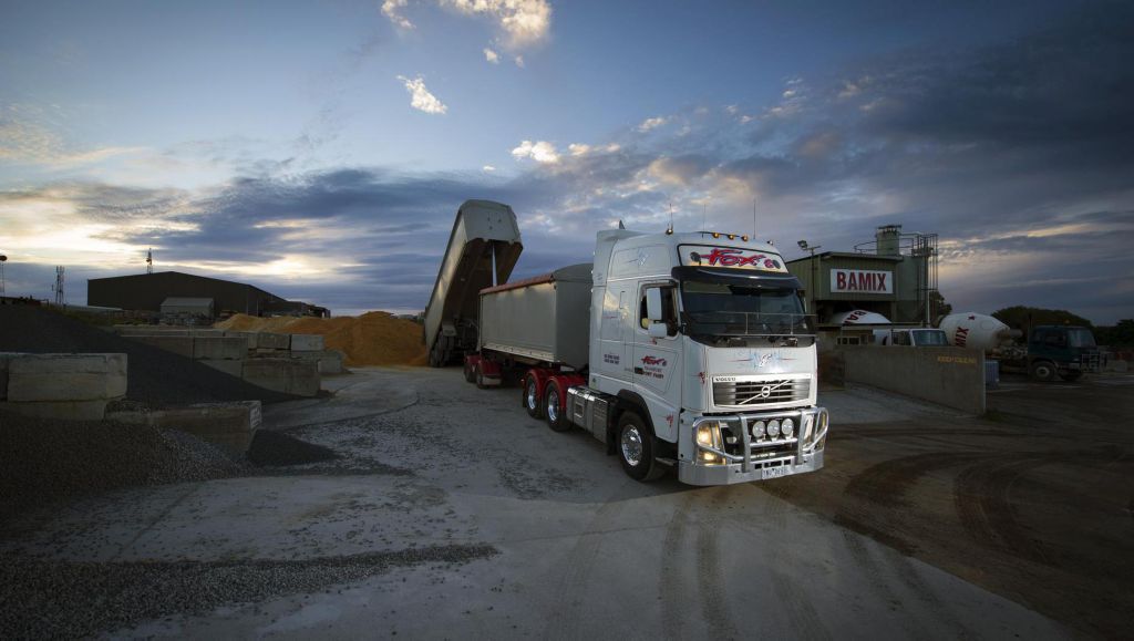 Kamion firme Fox Transport