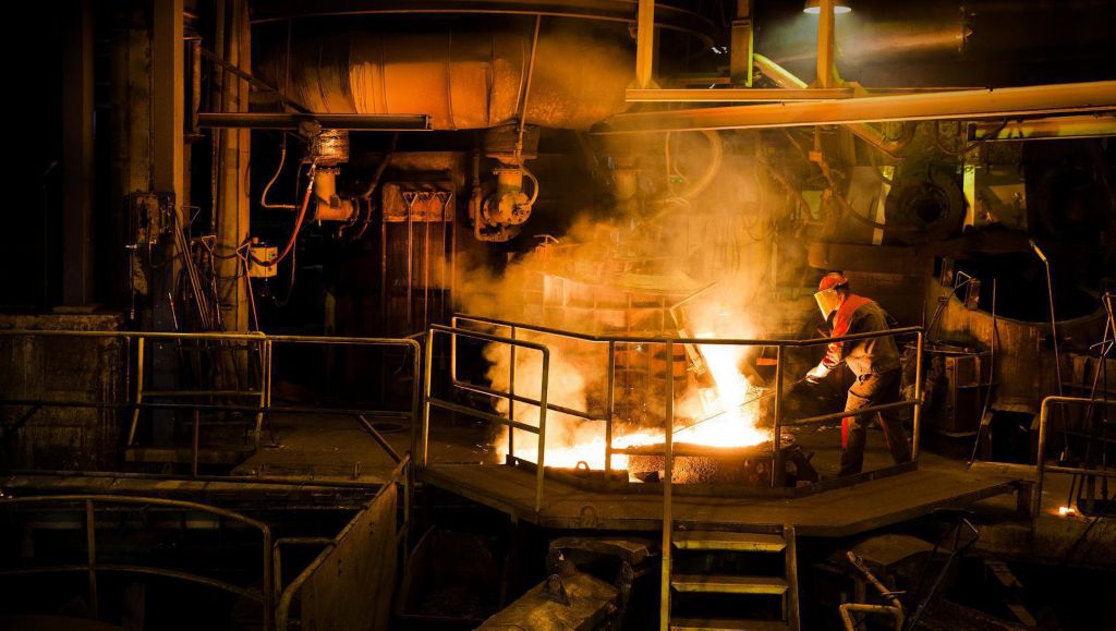 Oven op de fabriek van Volvo Trucks.