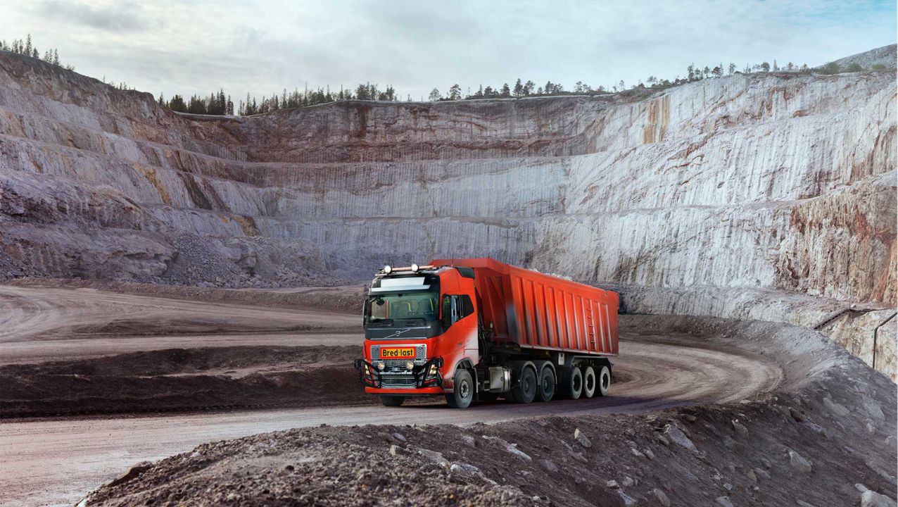 Volvo Trucks’ first autonomous solution in real time operation.
