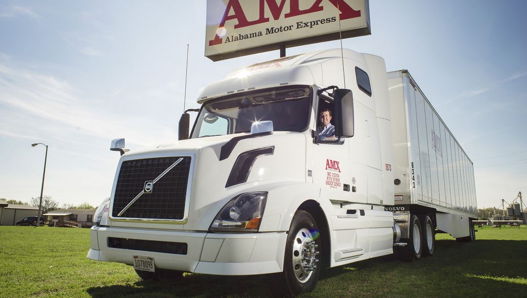 Kamion kompanije Alabama Motor Express