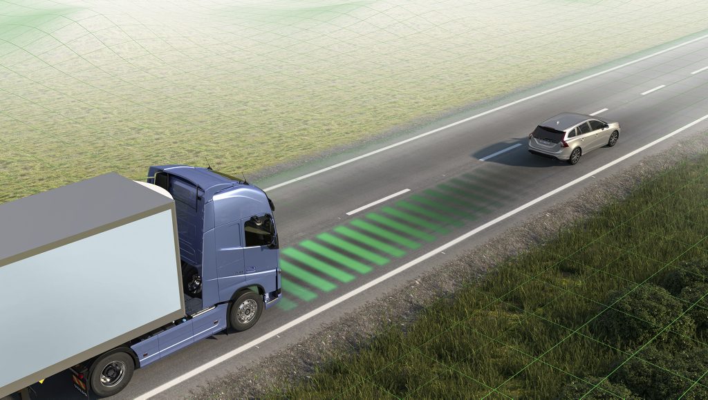 aansporing onderschrift Halve cirkel Distance Alert function helps truck drivers to mind the gap