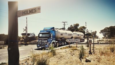 Matic Group of Companies delivers bulk cement and lime to many major construction projects all over Australia. It’s a demanding task, involving heavy loads, several trailers and long distances.