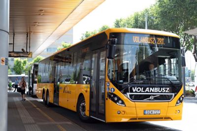 The new Volvo 8900 low entry buses will operate in Hungary's largest cities.