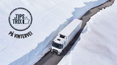 VEIVETTREGLER: Å følge noen enkle råd på vintervei, kan være forskjellen på en god tur og en tur i grøfta! Sjekk våre enkle tips, slik at du er «FØRE var». (Foto: Geoffray Yann)