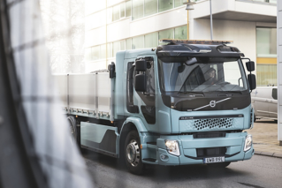 Volvo FE為18.5噸的電動中型卡車，具有高效率的電動馬達，低噪音、零排放，能源消耗成本更減少高達80%