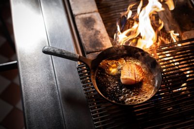 Preparing the food