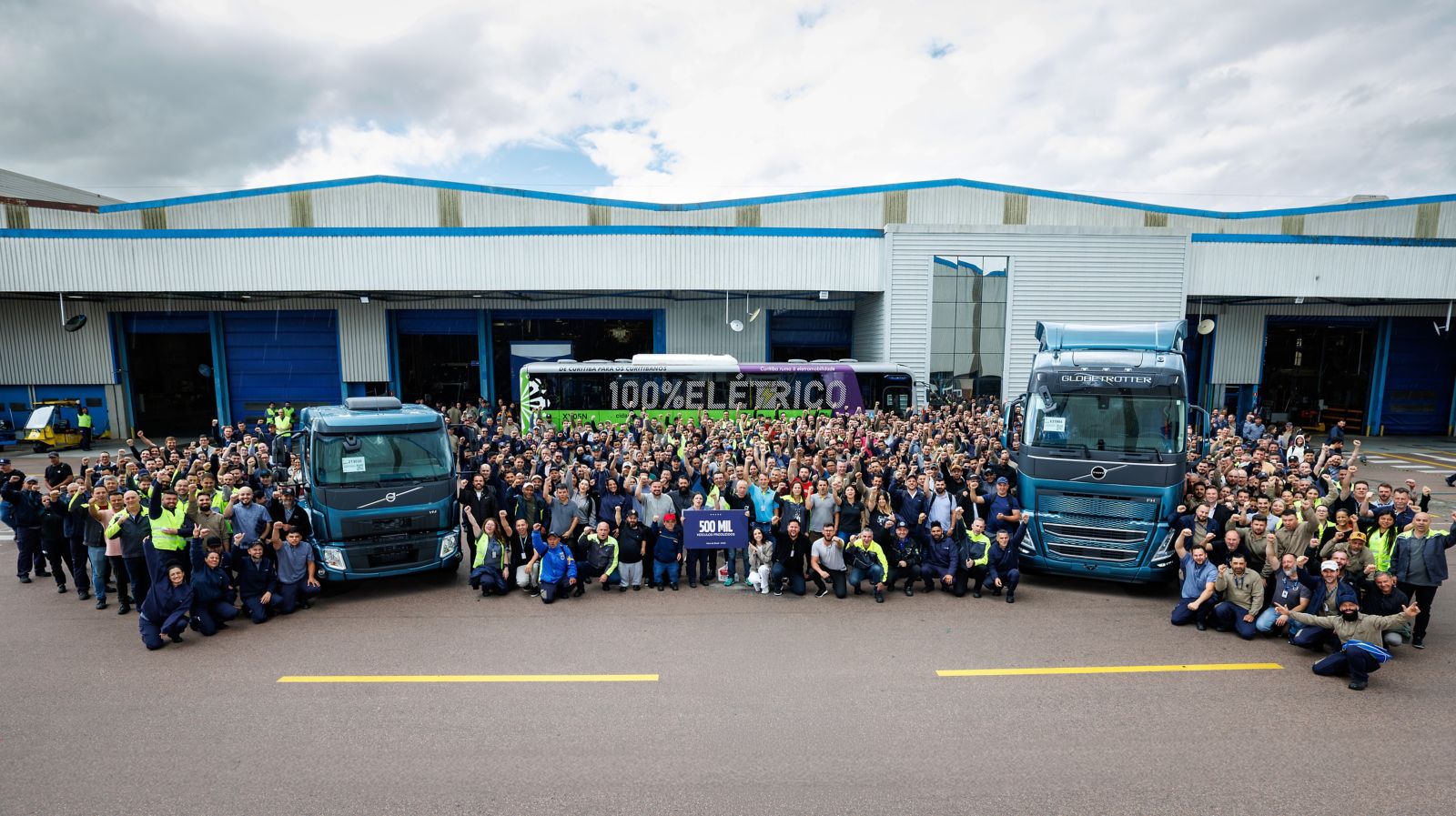 Volvo do Brasil: a história da fábrica de Curitiba que fez 500 mil caminhões e ônibus e tem o pesado mais vendido do país