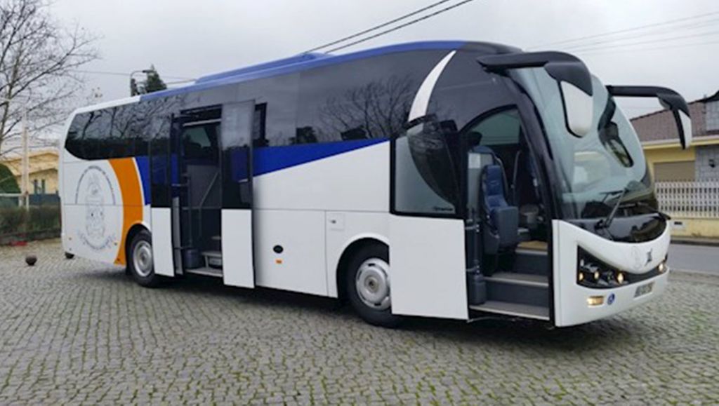 Volvo B8R