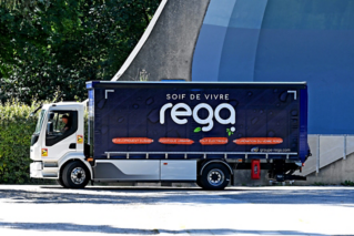 Le Groupe Rega, premier distributeur de boissons du Grand-Est à s’équiper en Volvo Electric.