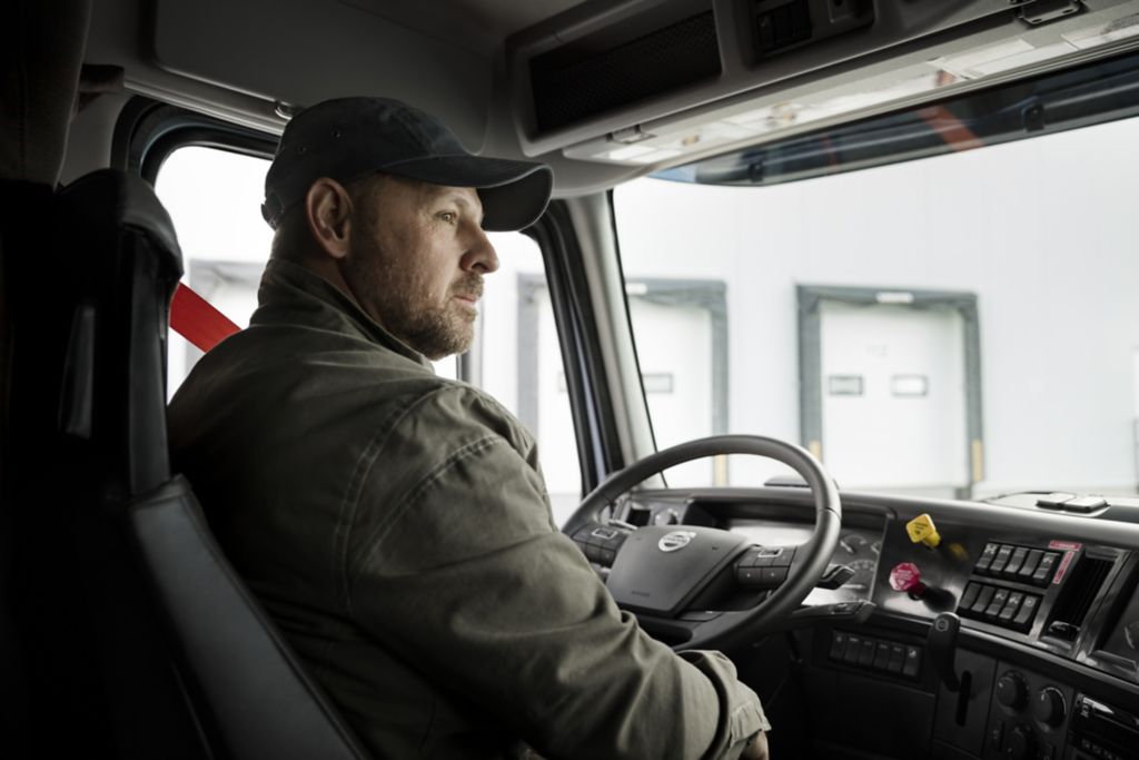 Volvo-Trucks-Bendix-Driver-Facing-Camera