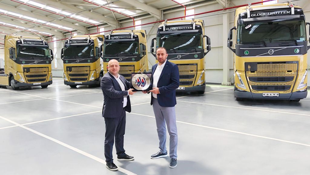 Beylik Orman Ürünleri 15 Adet Volvo FH 500 Çekici İle Filosunu Güçlendirdi