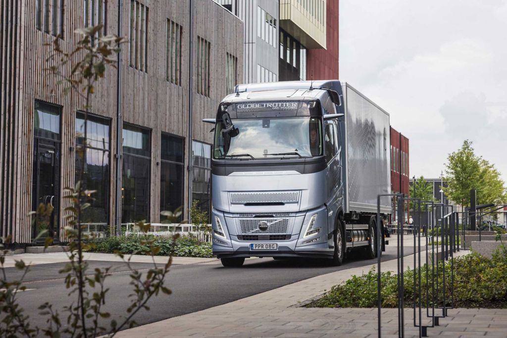 Volvo Trucks, Euro NCAP Ağır Ticari Araç Güvenlik Değerlendirmesinde İkinci Kez 5 Yıldız Aldı!