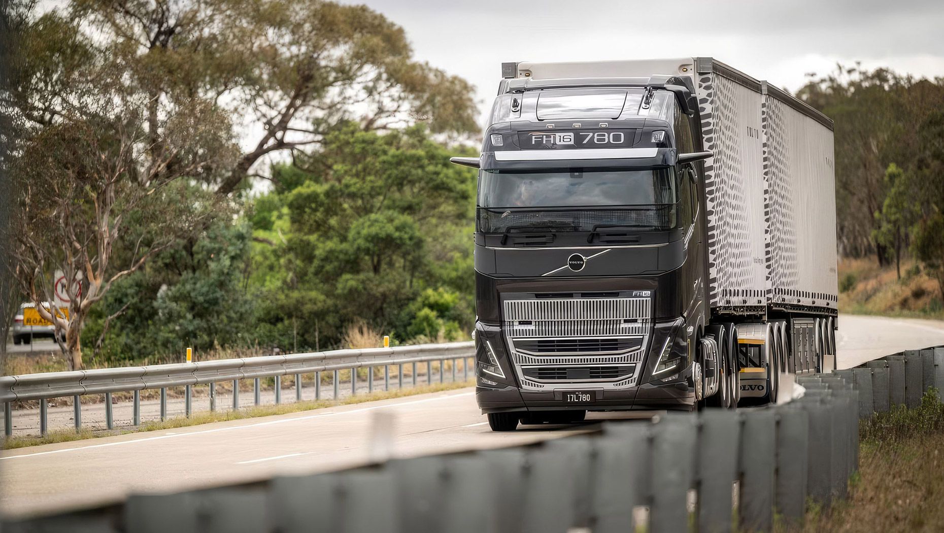 Volvo Trucks, Euro NCAP Güvenlik Değerlendirmesinde Yeniden 5 Yıldız Aldı!