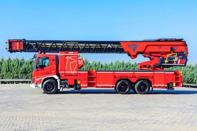Volvo Trucks, Şanlıurfa İtfaiyesi’nin Yeni İtfaiye Kamyonlarını Teslim Etti