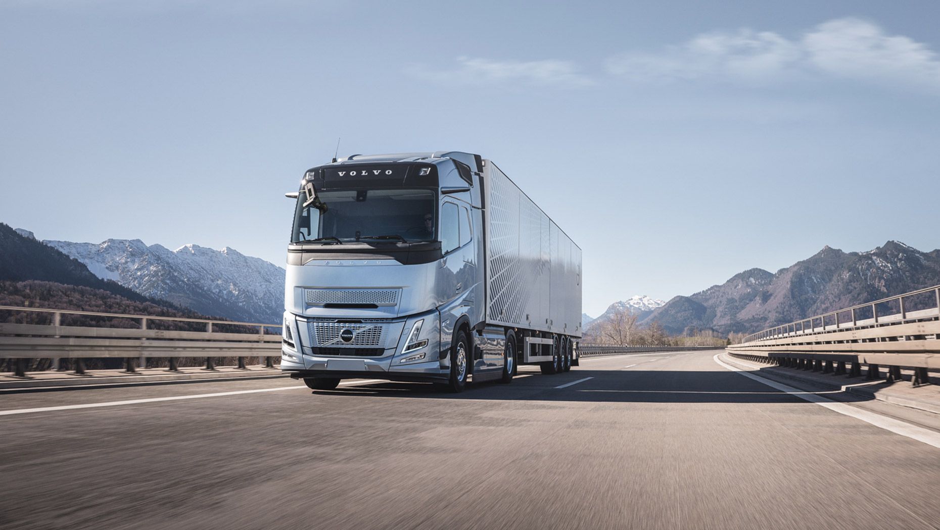 Volvo Trucks, Göz Takip Teknolojisi İle Sürücü Uyarı Destek Sistemini Üst Seviyeye Taşıyor!