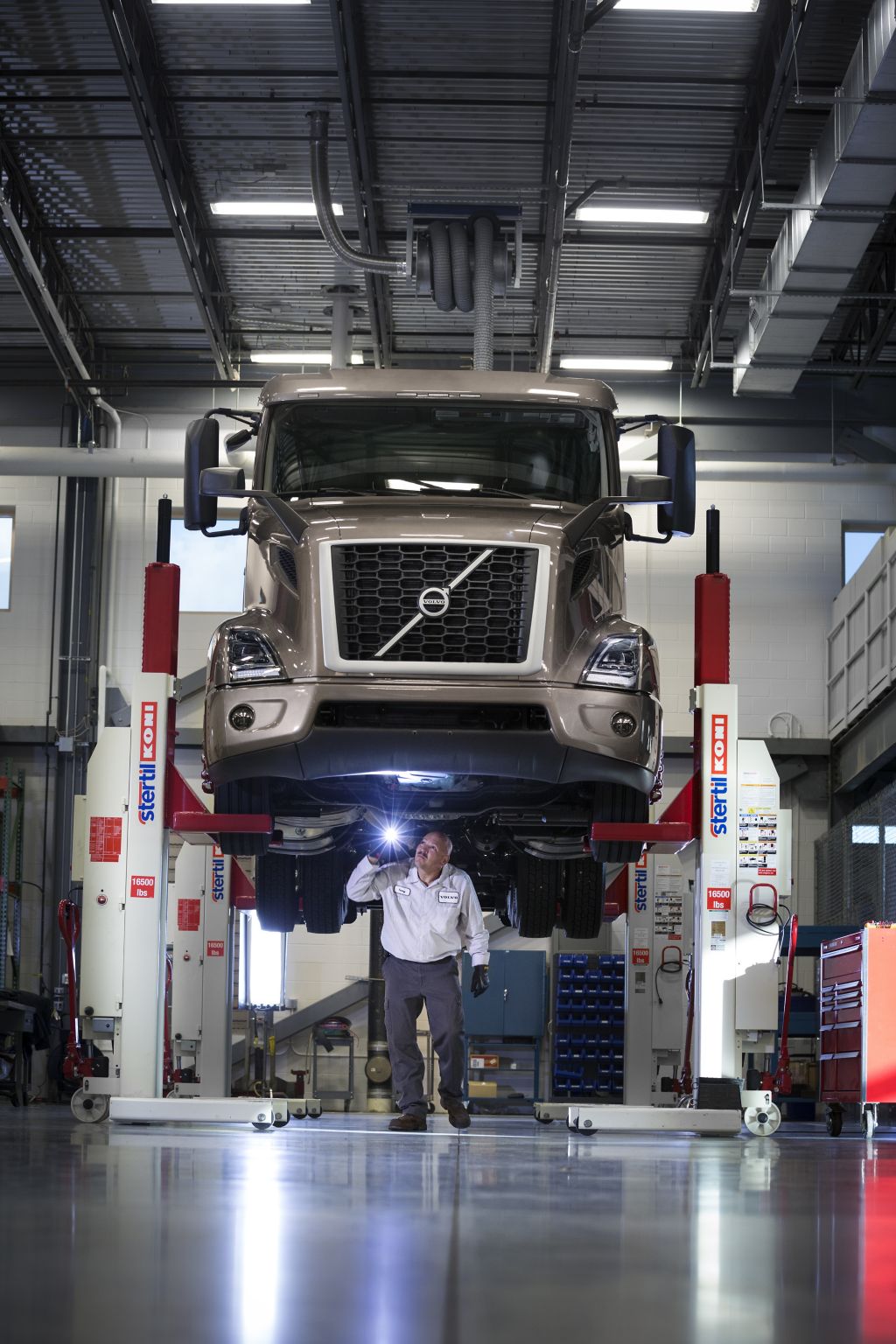 Volvo Truck Service | Volvo Group