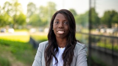 Portrait of Hadja Seydi, reflecting the people, partnerships and collaboration behind the supply chain decarbonization efforts.