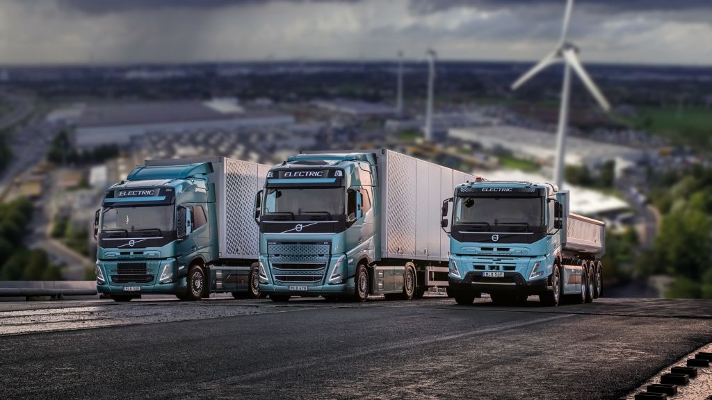 Volvo börjar serieproduktion av tunga elektriska lastbilar i Gent. 