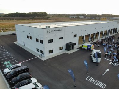 Lleida Motor Trucks inaugura un importante nuevo taller oficial para Volvo Trucks y Buses 