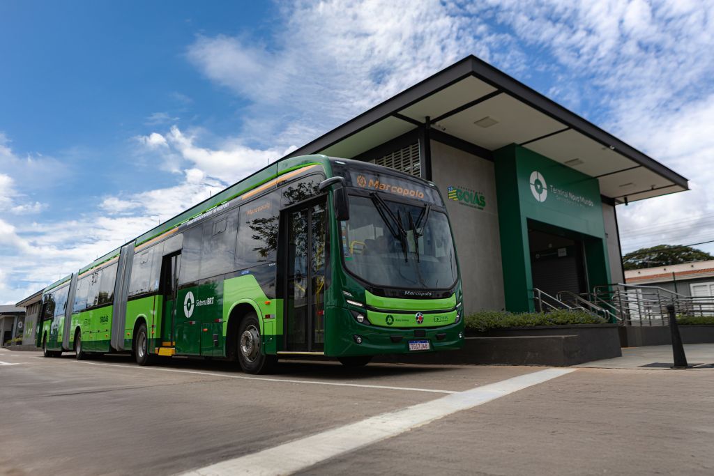 Volvo entrega seus primeiros articulados e biarticulados elétricos para o BRT de Goiânia