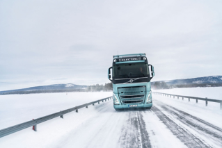 Volvo FH Electric på vintertest i Nord-Sverige