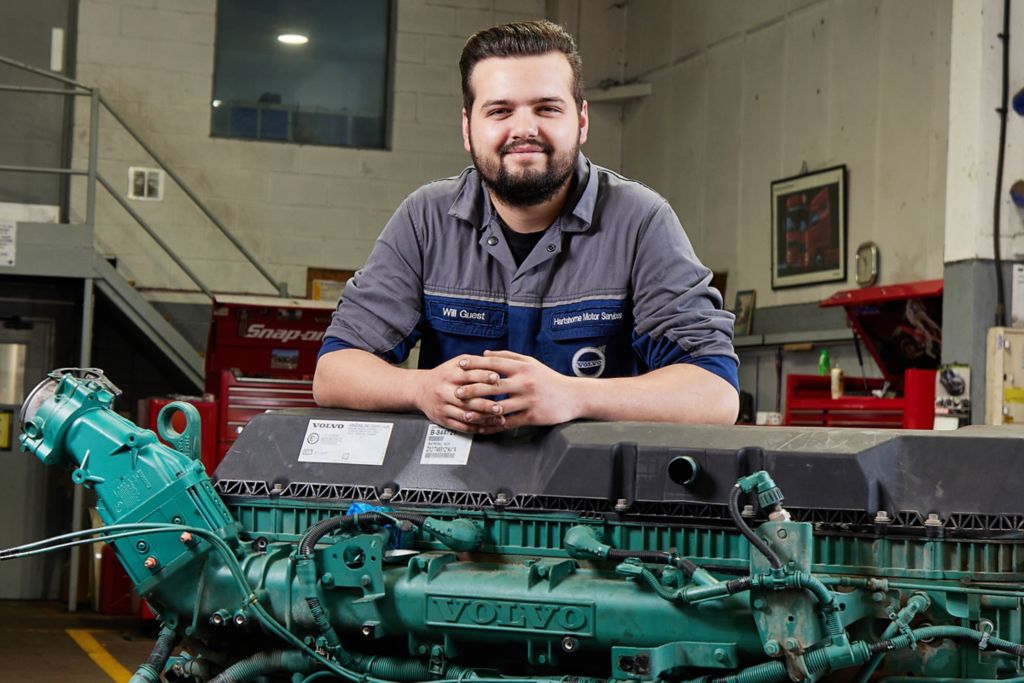 Volvo Trucks Technician earns UK's first distinction from IMI