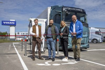Volvo Trucks įkrovimo stotelės atidarymas