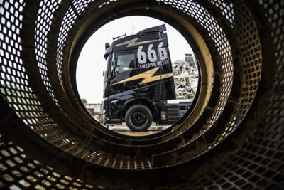 Der Volvo FH als Swedish Metal Edition