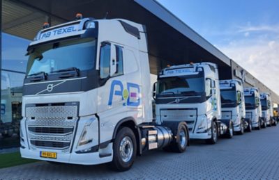 Bio-LNG als transitiebrandstof voor AB Texel; de Volvo-trucks worden afgeleverd door Nijwa in Zwolle