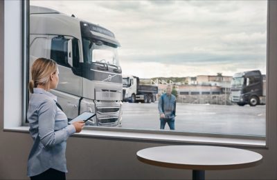 Volvo FH, customer and volvo salesman at Volvo dealership