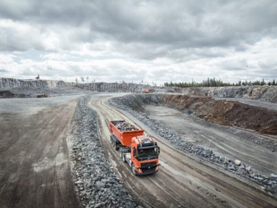 Volvo FH in quarry