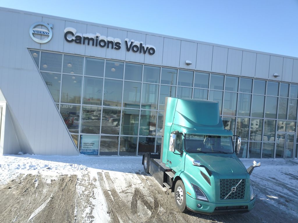 Volvo Trucks Announces First Two Volvo Trucks Certified EV Dealers in Canada