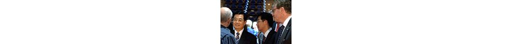 bildtext:  Kinas president Hu Jintao tillsammans med Leif Johansson, VD och Koncernchef för Volvokoncernen