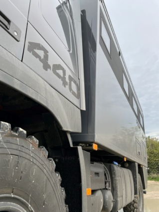 De wereld over in een Volvo FMX 4x4-expeditietruck