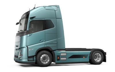 Exterior image of Volvo FH, viewed from the side