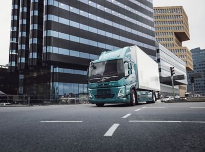 Volvo Trucks sagt, dass große Warenströme über kurze Strecken transportiert werden, wo Elektro-Lkw sehr gut funktionieren.