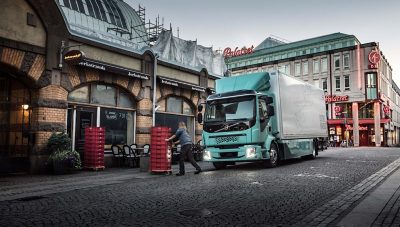 Volvo FL Electric. Door-to-door deliveries