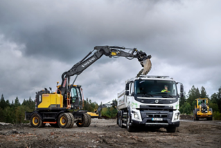 Volvo Trucks Electromobiity 2020