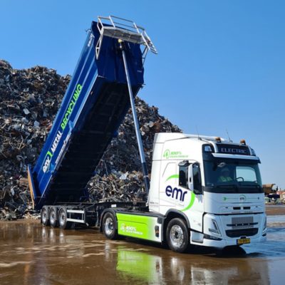 Volvo FM Electric van Schavemaker Transport voor European Metal Recycling (EMR Nederland)
