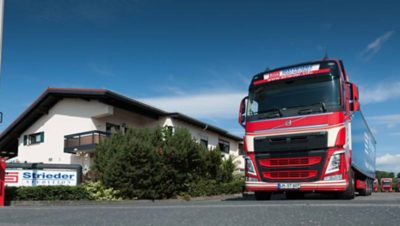 Volvo FH der Strieder Spedition im Einsatz