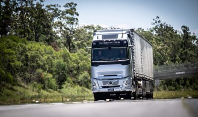 Volvo FH Aero driving downhill