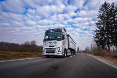 Volvo FH16 Aero 780 je garant da će i najsloženije transportne misije biti završene na vrijeme i s potpunim uspjehom.