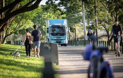 Volvo FL in the city