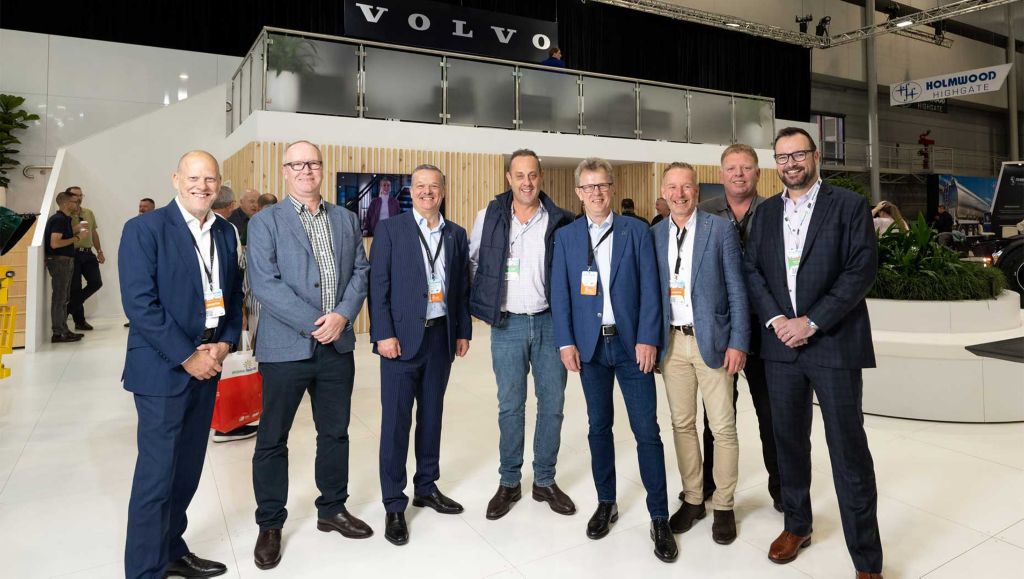 Volvo Trucks Australia sold the first heavy-duty FH Electric truck to customer Followmont Transport