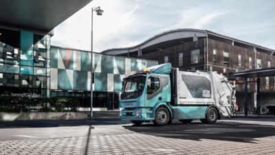 volvo-trucks--electric-garbage-truck-range