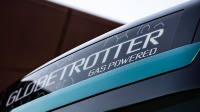 Ein Volvo Trucks LNG Globetrotter shot