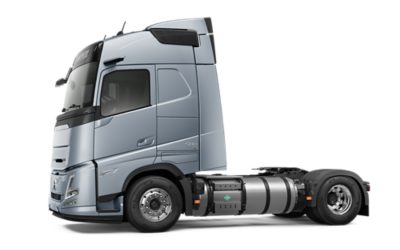 Vue extérieure latérale du Volvo FH Aero alimenté au gaz