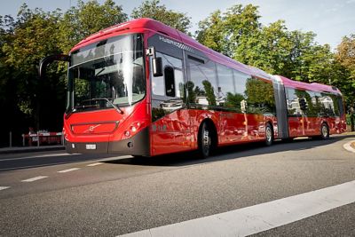 Public transport operator BERNMOBIL in Bern, Switzerland, strengthens its bus fleet with 36 new Volvo 7900 S-Charge.